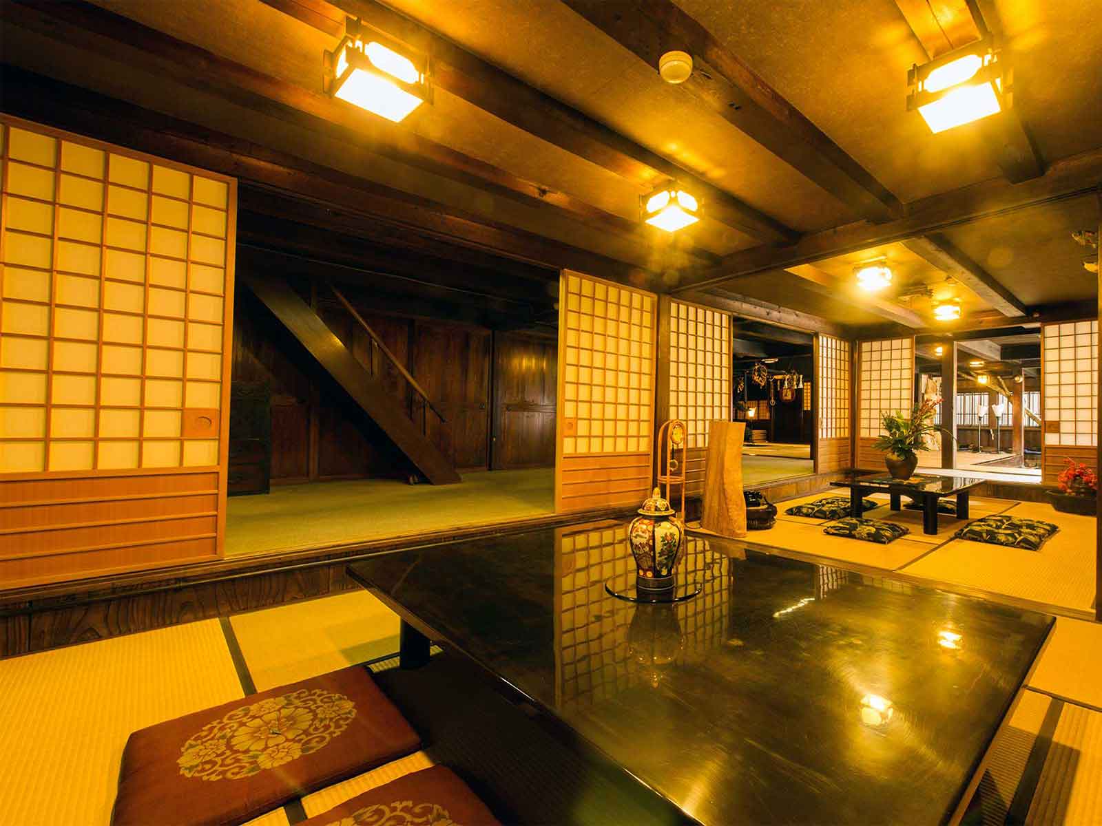 館内ロビー